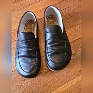 Elegant Black Leather Loafers for Women
